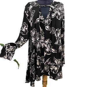 Free People Tree Swing tunic mini dress women’s M Black Floral Boho Keyhole Neck